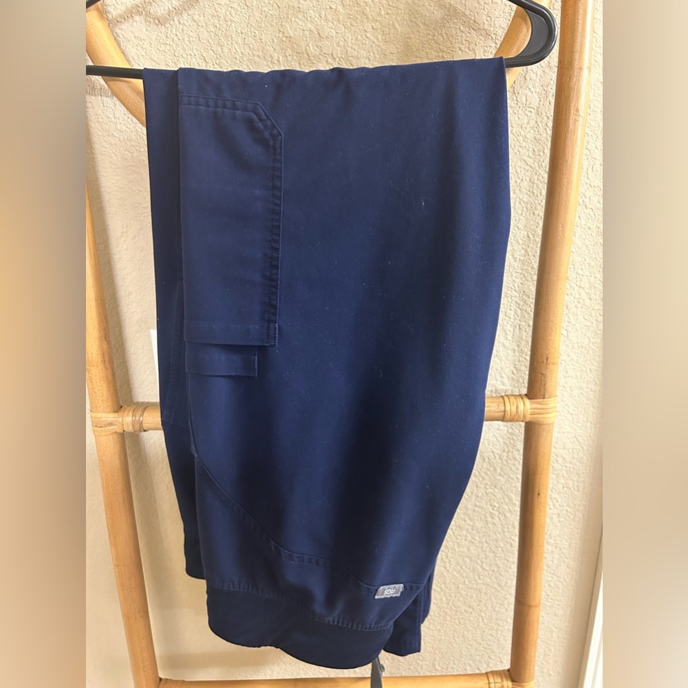 Navy blue figs kade cargo scrub pants large
